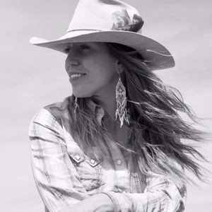 Meet your Posher, Letizia